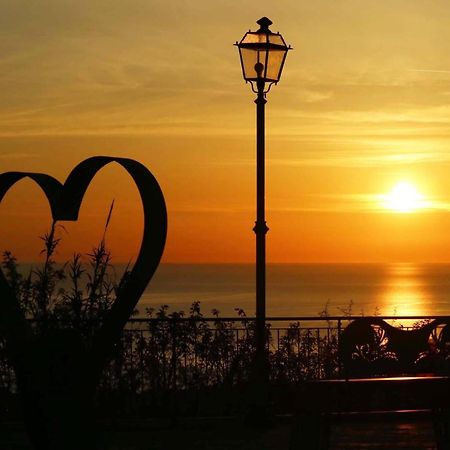 B&B La Palma Petacciato Ngoại thất bức ảnh